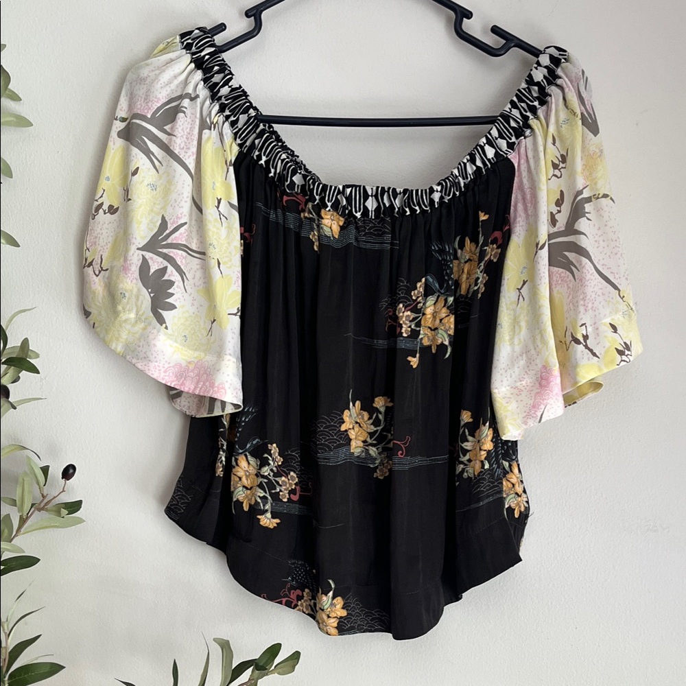 Free People Black Floral Off-Shoulder Blouse bin 28